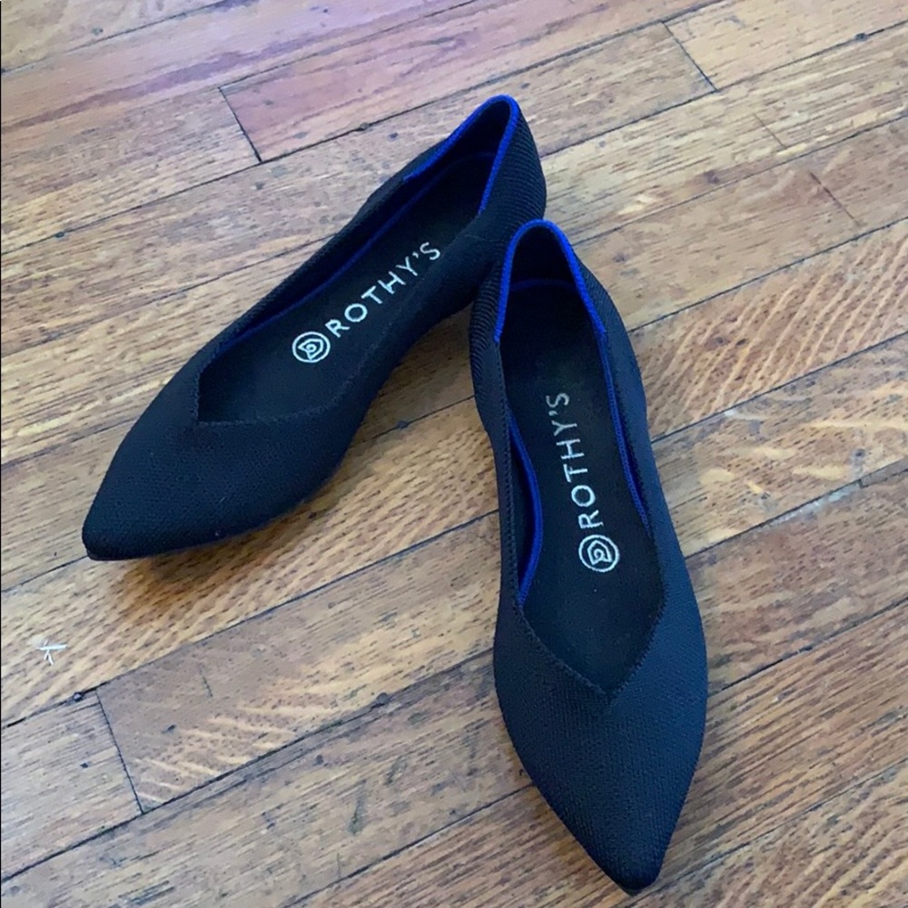 Black Rothy’s size 7